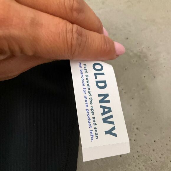 Old Navy Ribbed Crop Sport Bra - Picture 7 of 7